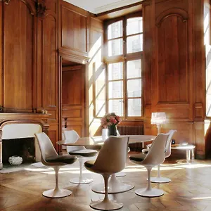 Le 1725 Apartment
